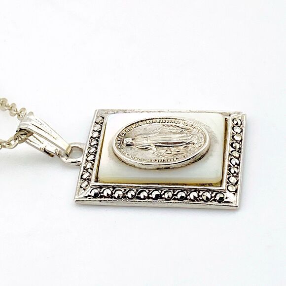 Vintage Sterling Silver Mother of Pearl Marcasite Our Lady Pendant Necklace 18" - Picture 3 of 6